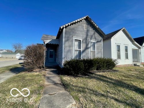 1331 Sycamore St, Columbus, IN, 47201-4129 | Card Image