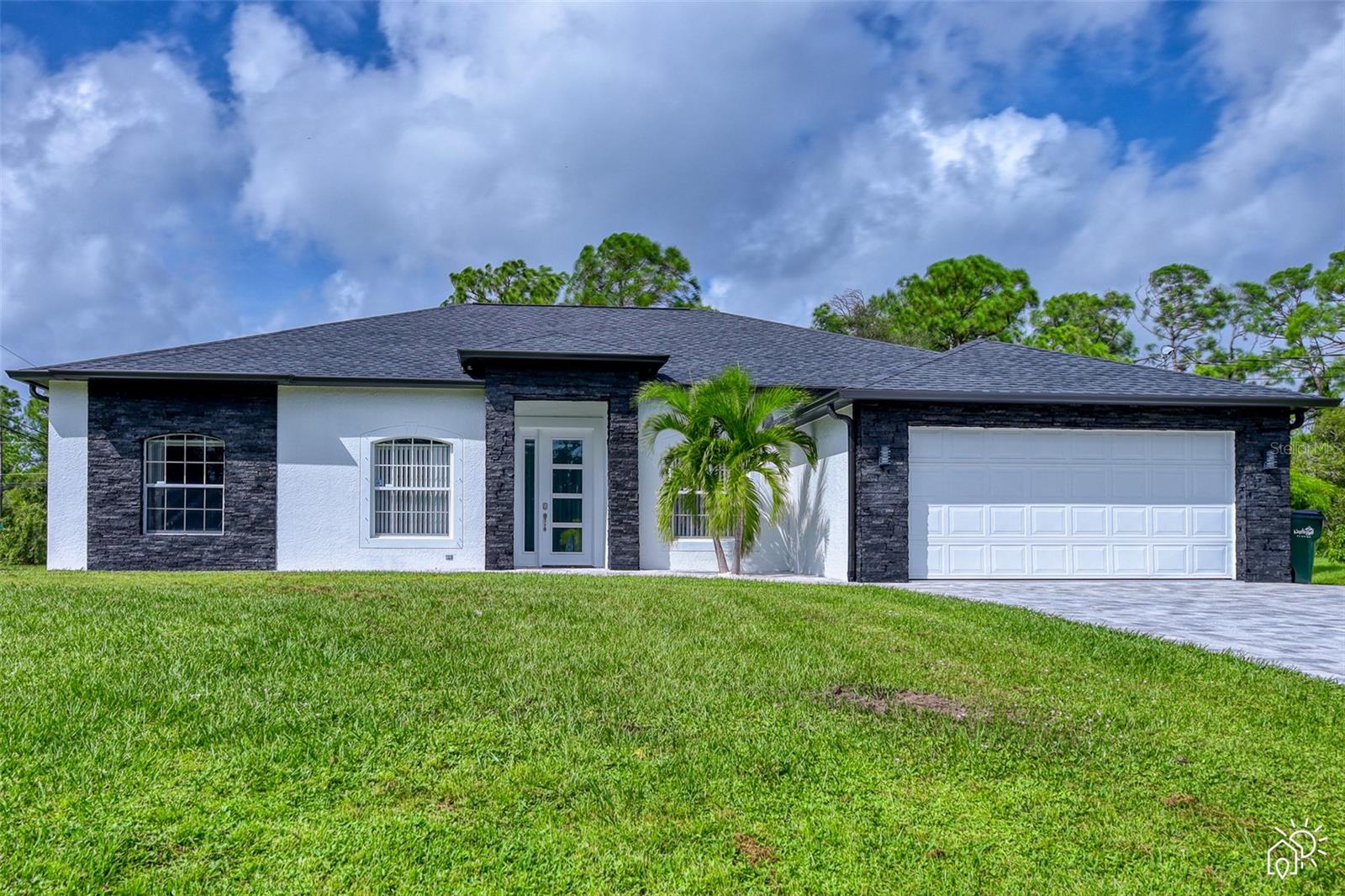 Trianna St, North Port, FL 34291