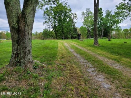 1560 Shirley Rd, Allardt, TN, 38504-5069 | Card Image