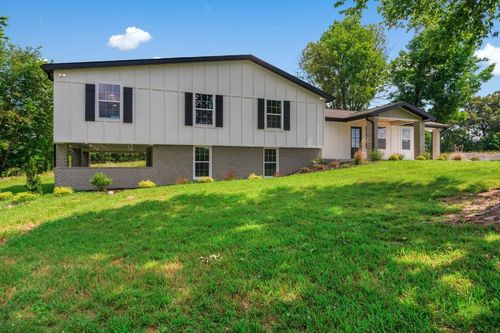 1877 Airport Lake Rd, McMinnville, TN, 37110-6327 | Card Image