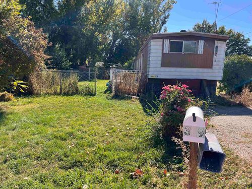 309 W Maple St, New Plymouth, ID, 83655-3017 | Card Image