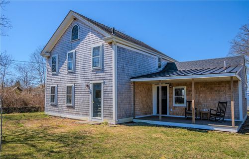 127 Willow Ave, Little Compton, RI, 02837-1539 | Card Image