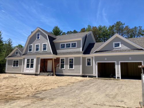 6 Willow Cir, Mashpee, MA, 02649-3040 | Card Image