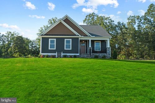 239 Logan Way, TAPPAHANNOCK, VA, 22560-5171 | Card Image