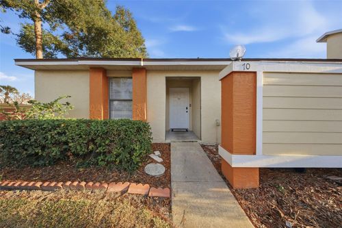 70 Silver Falls Cir, KISSIMMEE, FL, 34743-3804 | Card Image