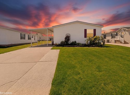 37037 Millstone Trl, New Haven, MI, 48048-3130 | Card Image
