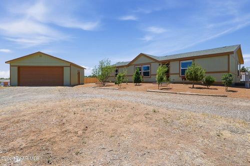 3420 N Yucca Ln, Chino Valley, AZ, 86323-4915 | Card Image