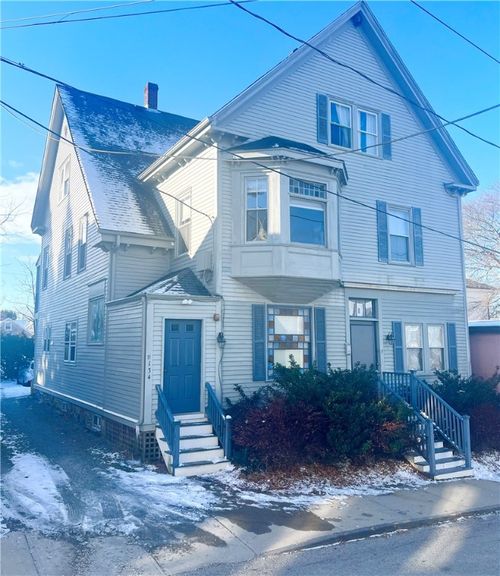 1l-9 Sherman St, Newport, RI, 02840-2923 | Card Image