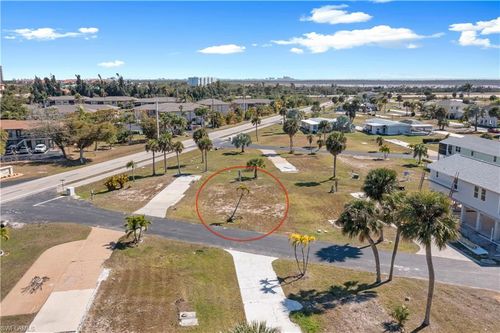 13621 Sora Dr, FORT MYERS, FL, 33908-5813 | Card Image