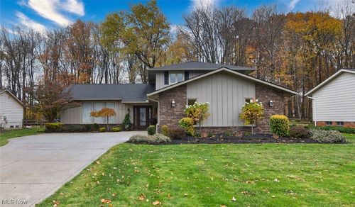 5123 Cheswick Dr, Solon, OH, 44139-1203 | Card Image