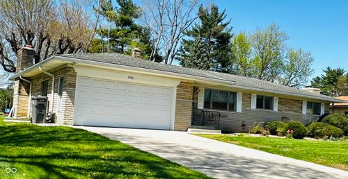 8226 Laura Lynne Ln, Indianapolis, IN, 46217-4929 | Card Image