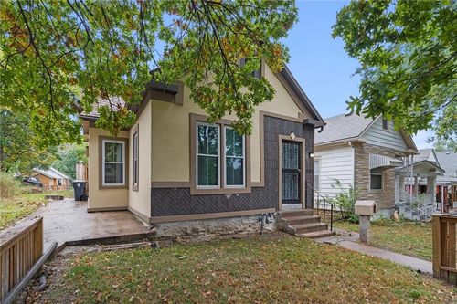 3907 Morrell Ave, Kansas City, MO, 64123-1640 | Card Image