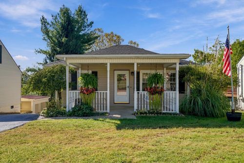 21 Horseshoe Dr, Paris, KY, 40361-1053 | Card Image