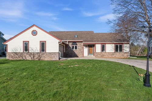 w164n11115 Kings Way, Germantown, WI, 53022 | Card Image