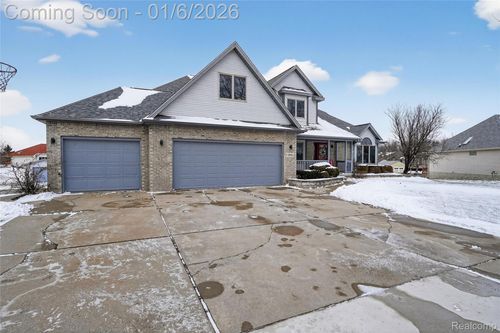 2361 Stonebrook Ct, Flushing, MI, 48433-2595 | Card Image