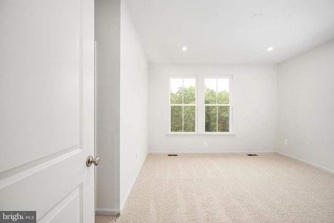 10170 Queens Way, Townhouse with 4 bedrooms, 4 bathrooms and null parking in MANASSAS VA | Image 50