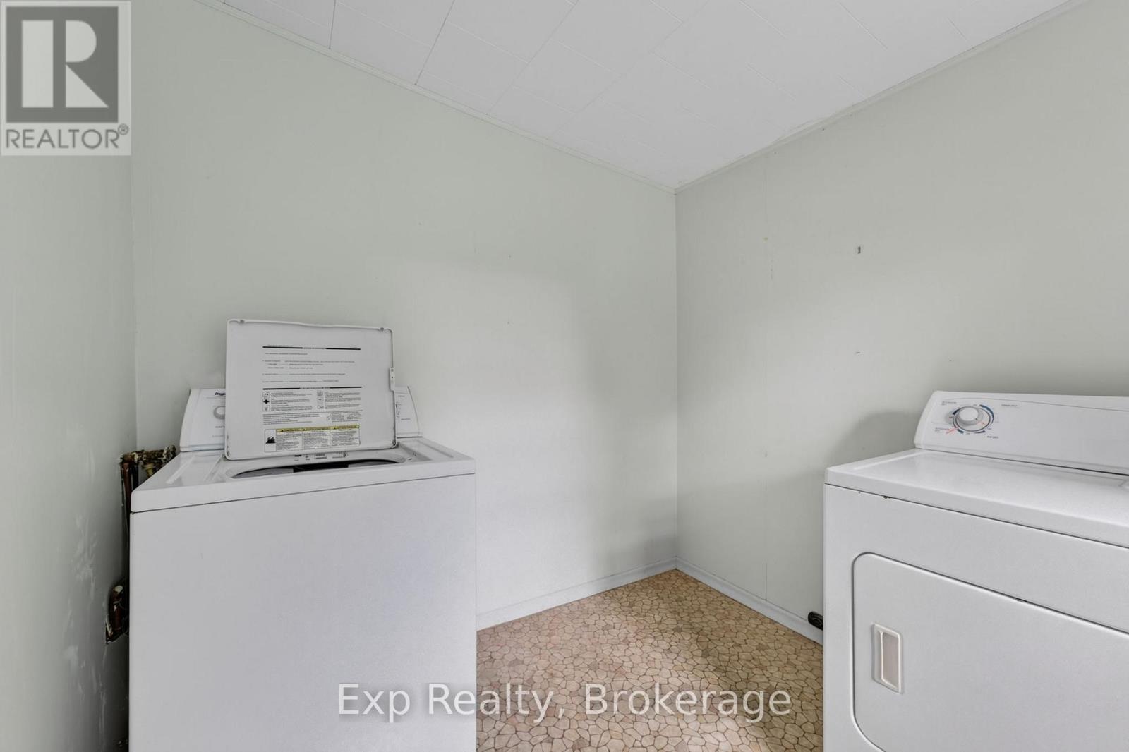 Residential in Prince Edward County (Picton) 4