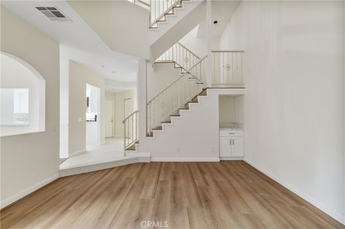 unit-114-14039 Astoria St, Sylmar, CA, 91342-2946 | Card Image