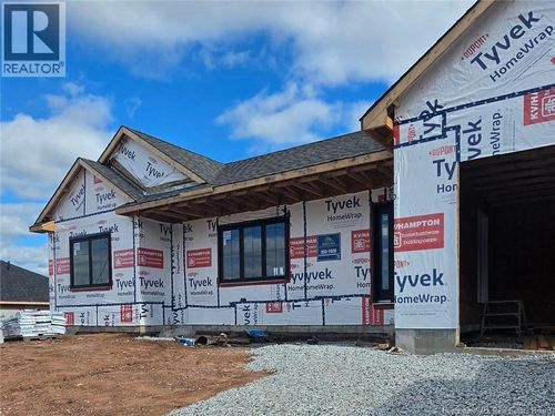 91 Pioneer Ave, Quispamsis, NB, E2G0B2 | Card Image