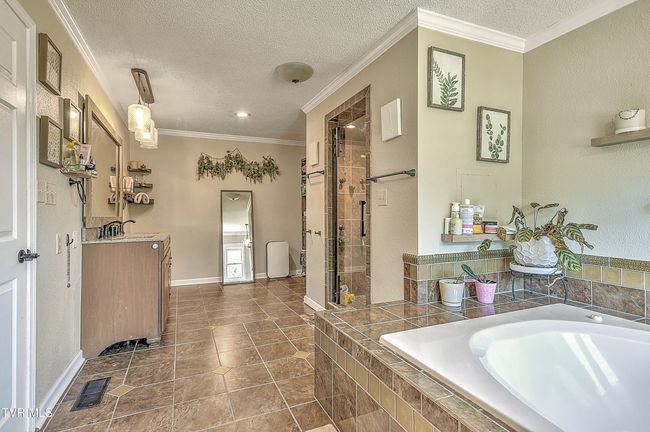 22643 Twin Oaks Rd, House other with 5 bedrooms, 4 bathrooms and null parking in Abingdon VA | Image 34