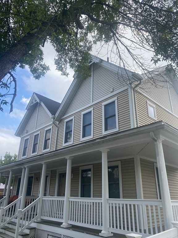 Franklin St, Holyoke, MA 01040