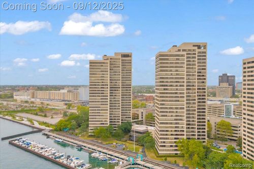 9a-1001 W Jefferson Ave, Detroit, MI, 48226-4508 | Card Image