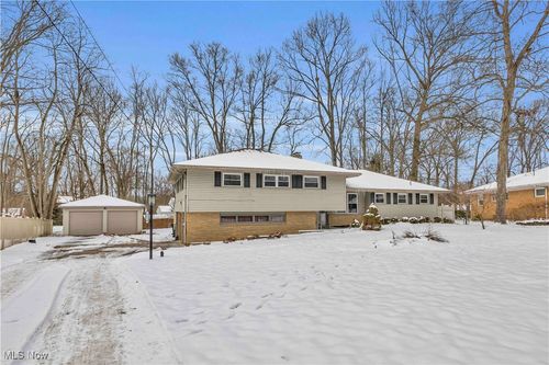 6624 Ronjoy Pl, Youngstown, OH, 44512-4141 | Card Image