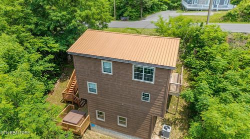 625 Pinecrest Dr, Gatlinburg, TN, 37738-4423 | Card Image