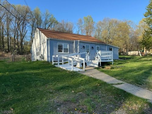 22 Spring Ln, Long Valley, NJ, 07853-3551 | Card Image