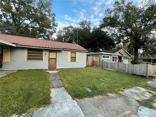 208 N Scanlan St, Hammond, LA, 70401-3028 | Card Image