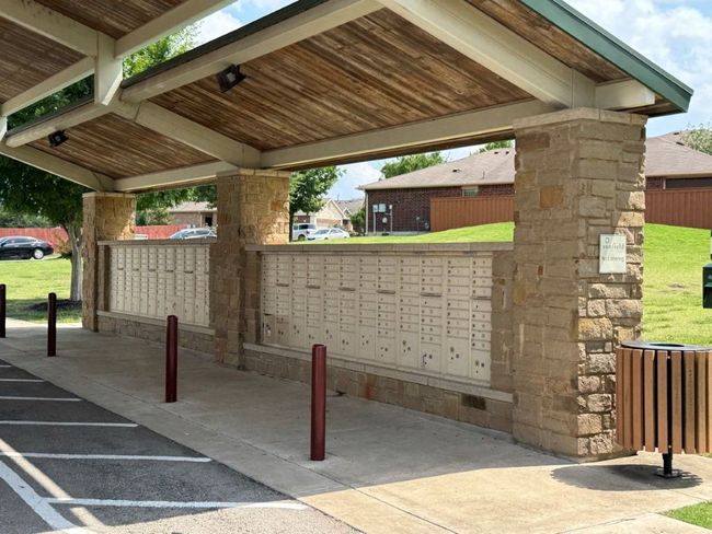 602 Moonwalker Trl, House other with 3 bedrooms, 3 bathrooms and 4 parking in Buda TX | Image 37