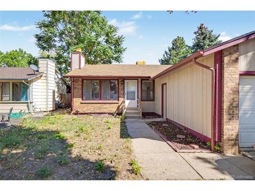 3568 S Ouray Cir, Aurora, CO, 80013-2855 | Card Image
