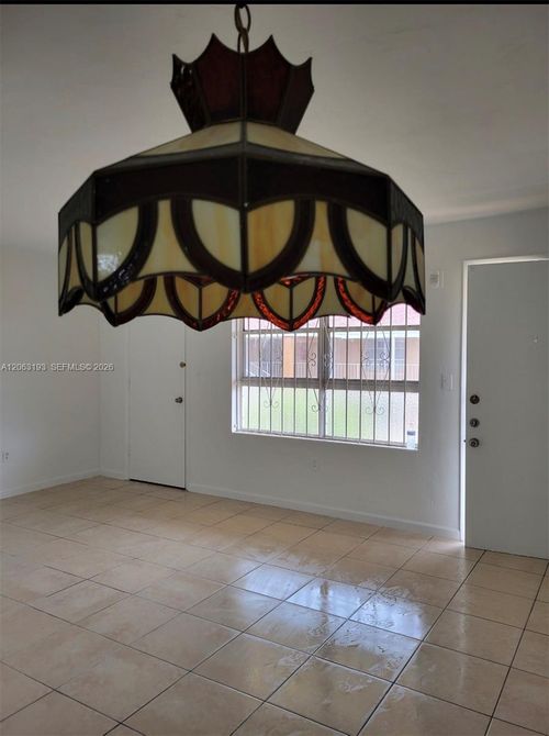 305-3881 W Flagler St, Coral Gables, FL, 33134-1617 | Card Image