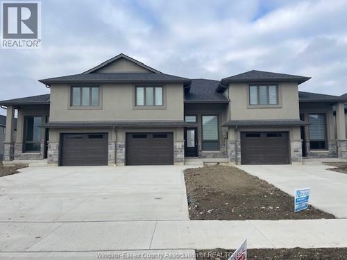 115 Peters St, Essex, ON, N8M0B1 | Card Image