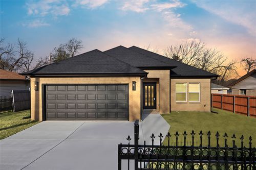 1759 Meadow Crest Ln, Duncanville, TX, 75137-4319 | Card Image