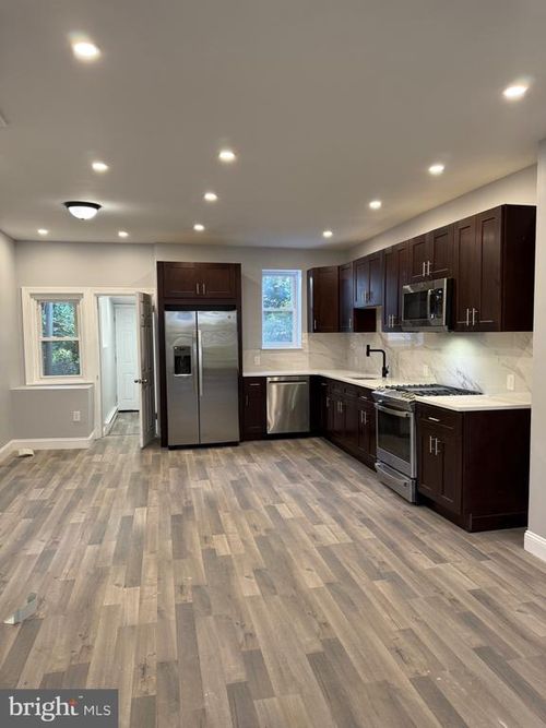 5787 Hunter St, PHILADELPHIA, PA, 19131-3421 | Card Image