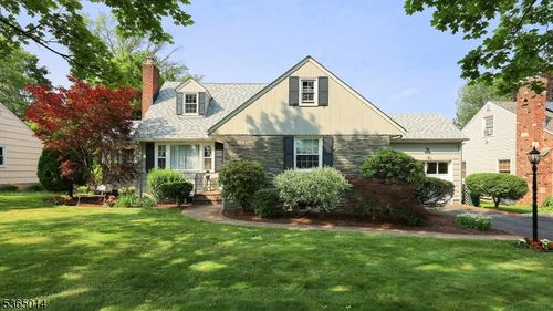 120 Meadowbrook Dr, North Plainfield, NJ, 07062-2426 | Card Image