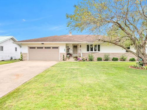 111 Countryside Ln, Crescent City, IL, 60928-8025 | Card Image