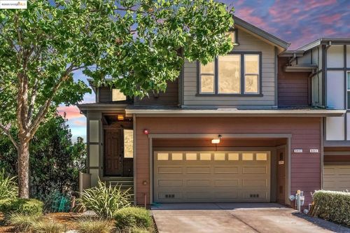 6443 Blue Rock Ct, Oakland, CA, 94605-3378 | Card Image