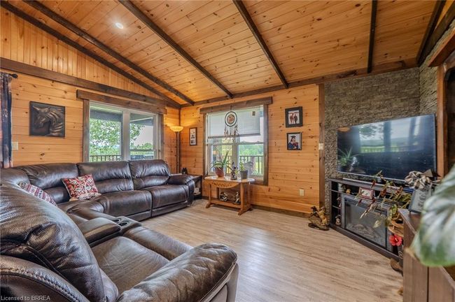 564 Adams Rd, House other with 3 bedrooms, 1 bathrooms and 17 parking in Mattawa ON | Image 24