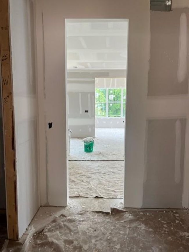 Coming in from mudroom | Image 14