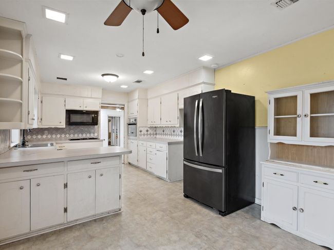 1302 Forreston Rd, House other with 3 bedrooms, 3 bathrooms and null parking in Waxahachie TX | Image 25