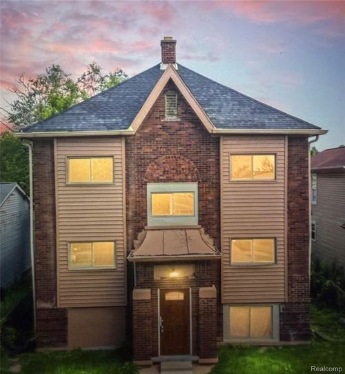 4820 Dickerson St, Detroit, MI, 48215-2062 | Card Image