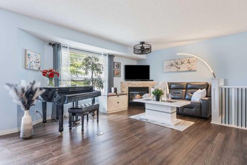 120 Mount Aberdeen Manor Se, Calgary, AB, T2Z3N8 | Card Image