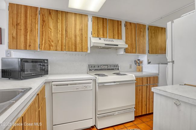 309 - 5050 Ocean Beach Blvd, Condo with 2 bedrooms, 2 bathrooms and null parking in Cocoa Beach FL | Image 21