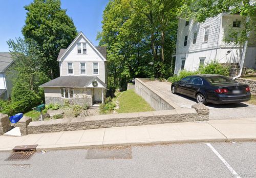 32 Terrace Pl, Eastchester, NY, 10707-4141 | Card Image