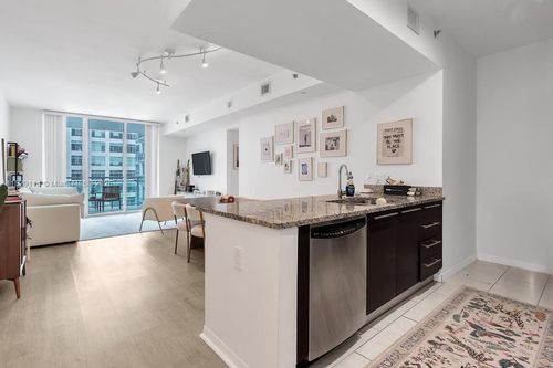 apt-1100-951 Brickell Ave, Miami, FL, 33131-3933 | Card Image