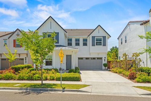 2238 5th Ave, Sacramento, CA, 95818-3583 | Card Image