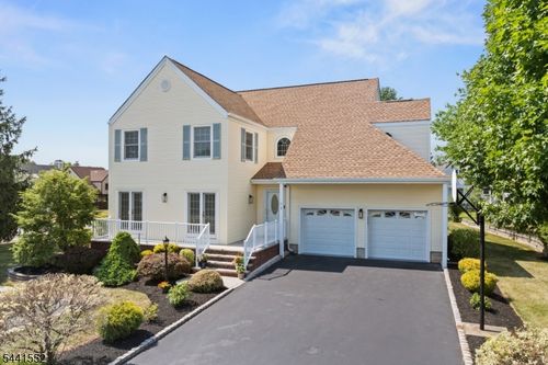 1 Wakeman Cir, Hillsborough, NJ, 08844-5234 | Card Image