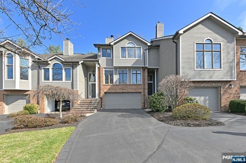 64 Lakeview Dr, Old Tappan, NJ, 07675-7065 | Card Image